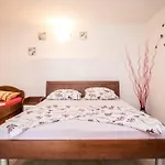 Daire Apartmani Gradac *