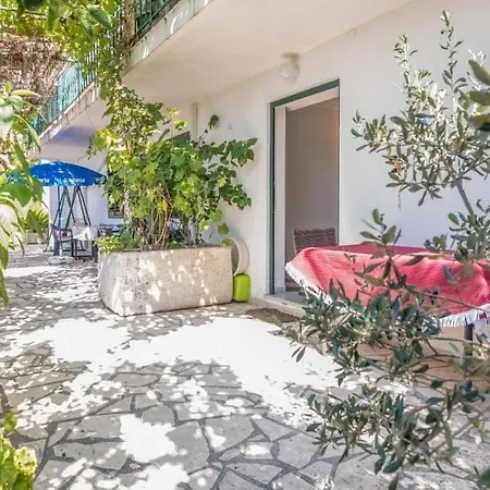 Apartmani Gradac גראדאץ