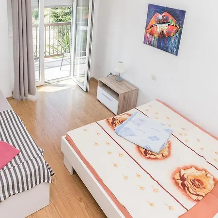Apartmani Gradac Apartamento *