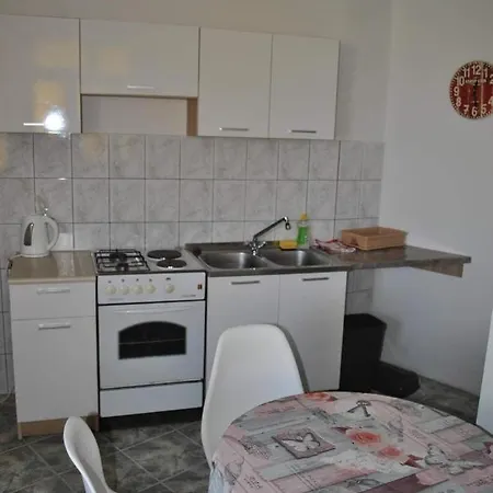 Apartmani Gradac Apartamento *
