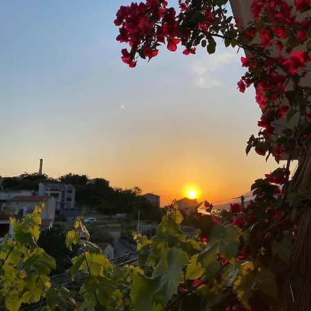 Apartmani Gradac דירה גראדאץ