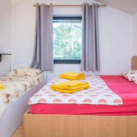 Apartmani Gradac Gradac (Split-Dalmatia)