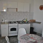 Apartmani Gradac Apartment *