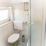 Apartmani Gradac *