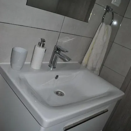 Gradac Apartment *