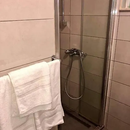 Apartment Gradac *
