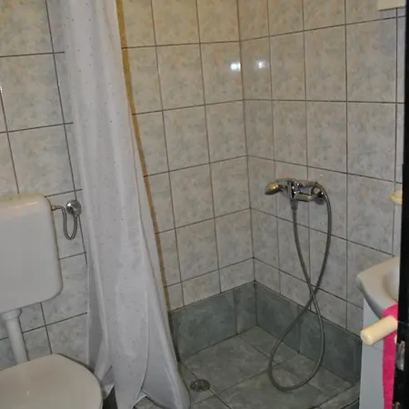 Apartmani Gradac Апартаменты *