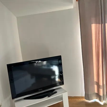 Apartmani Gradac גראדאץ