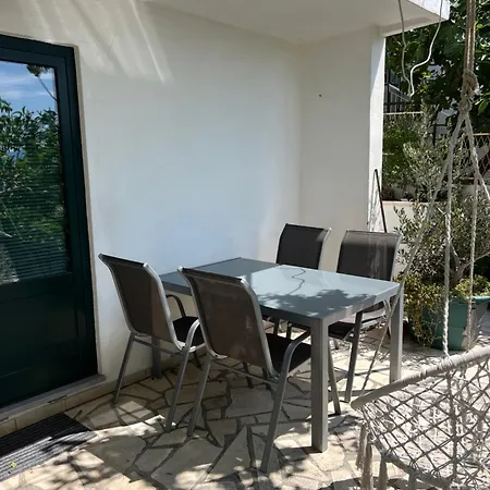 Apartmani Gradac דירה