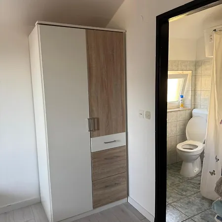 Apartmani Gradac דירה